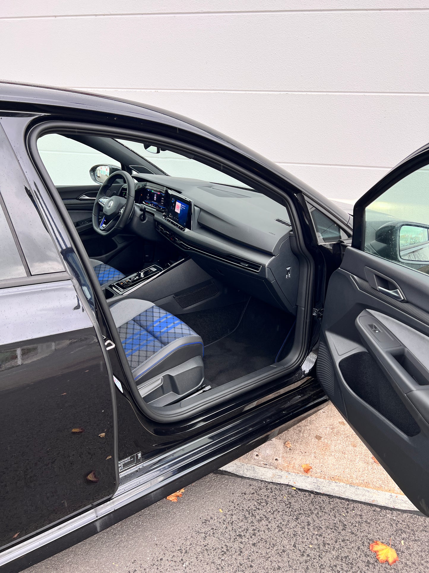 VW Golf 8 R Performance 333