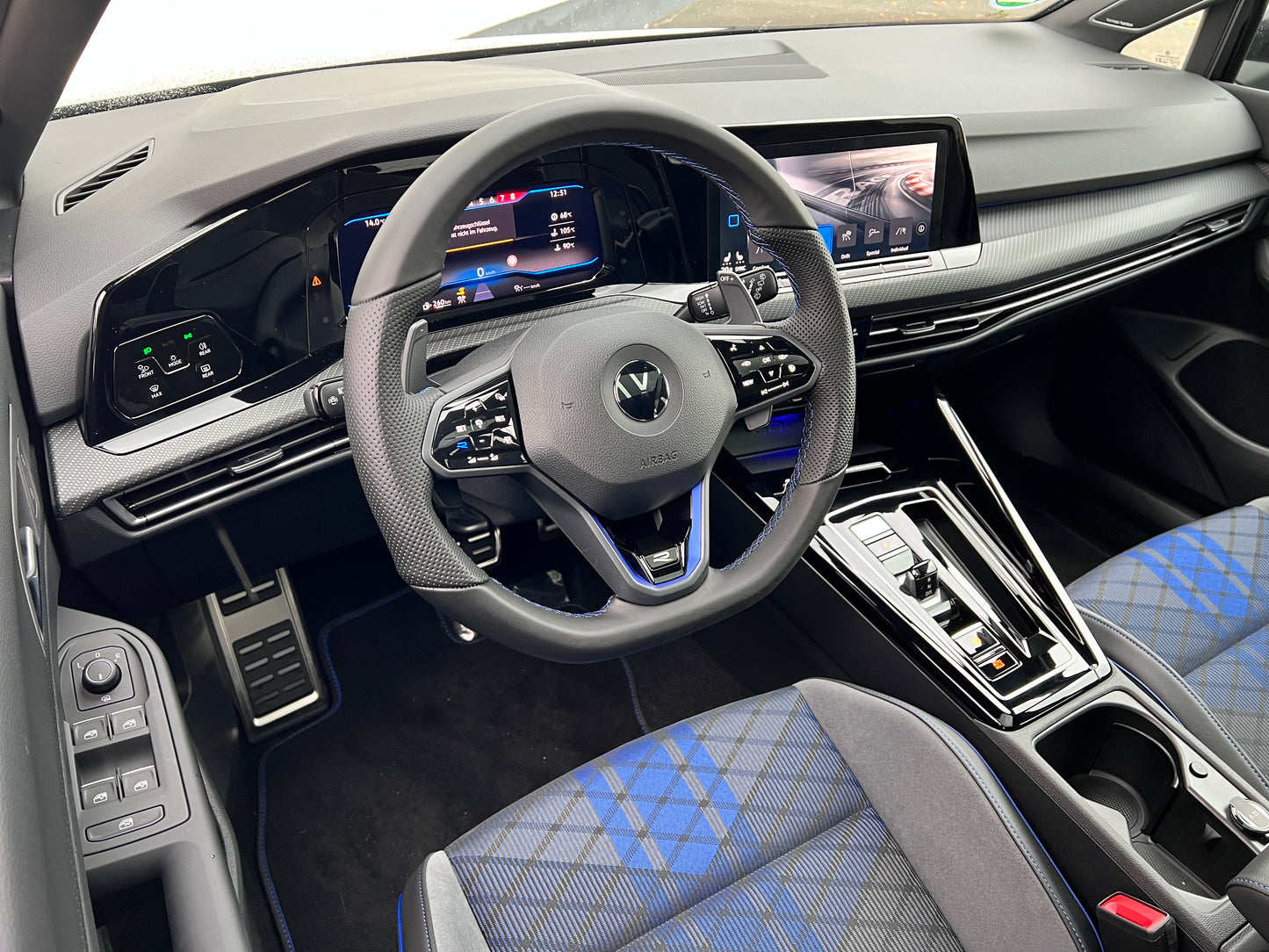 VW Golf 8 R Performance 333